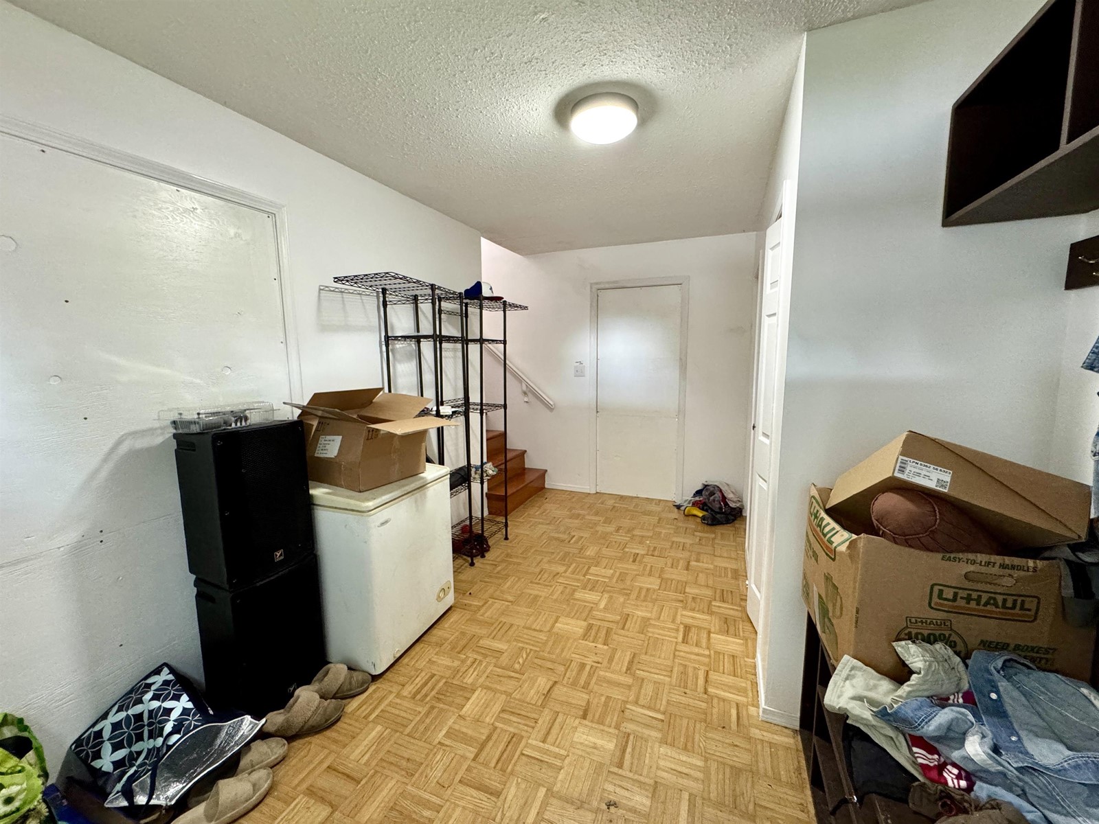 32995 14 Avenue, Mission, British Columbia  V2V 2P3 - Photo 3 - R2982527
