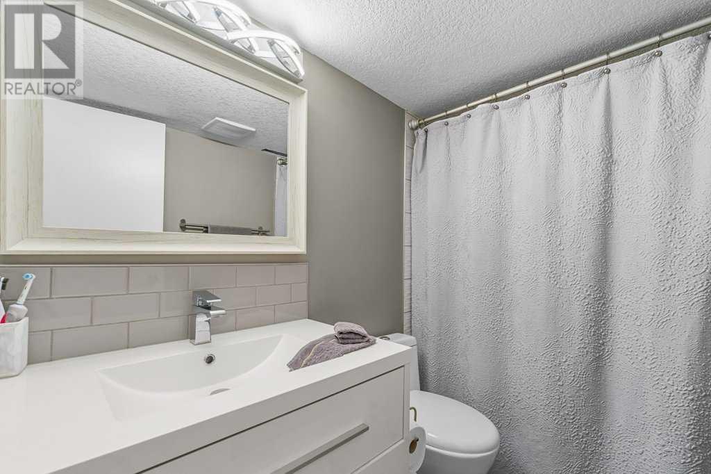 656 Malvern Drive Ne, Calgary, Alberta  T2A 5P5 - Photo 31 - A2209939