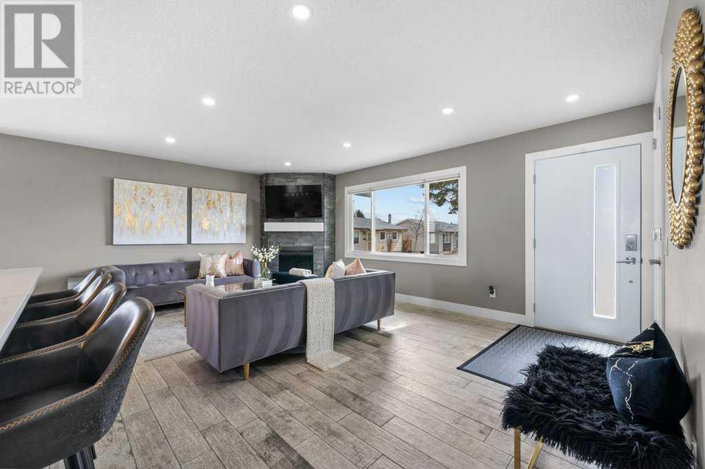 656 Malvern Drive Ne, Calgary, Alberta  T2A 5P5 - Photo 4 - A2209939
