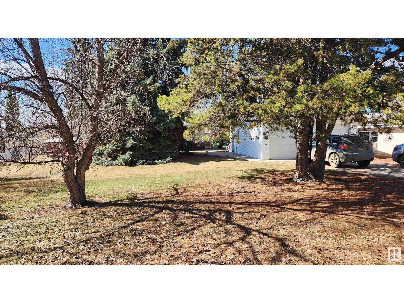 Property at 4803 ADA BV NW image 3
