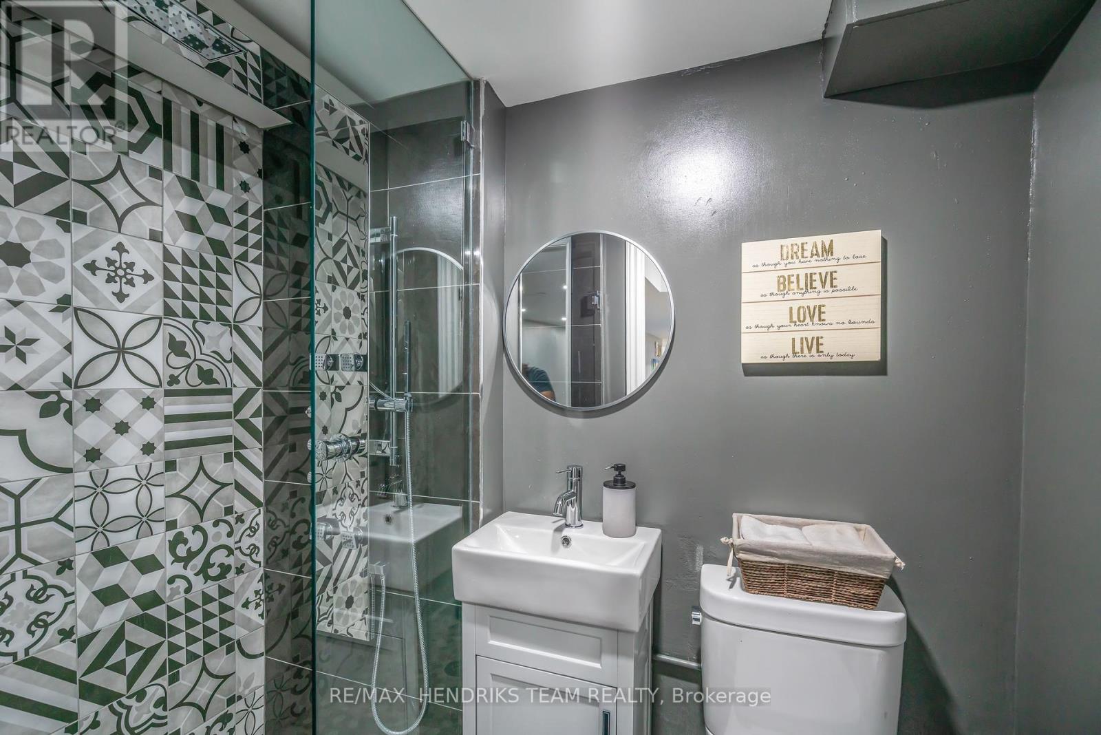13 Jasmin Crescent, St. Catharines, Ontario  L2T 2B9 - Photo 35 - X12079076