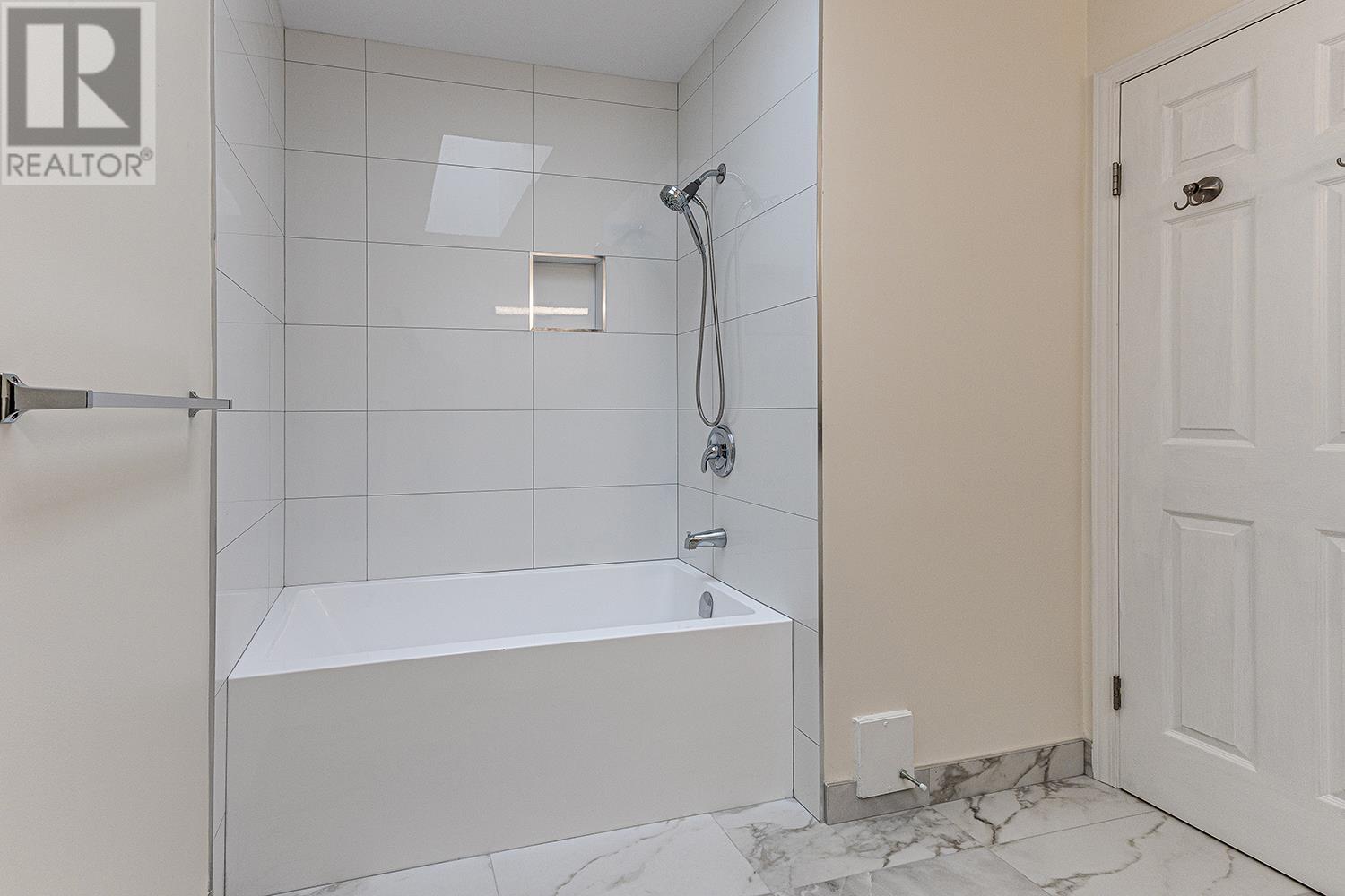 10 12331 Phoenix Drive, Richmond, British Columbia  V7E 6C2 - Photo 31 - R2989659