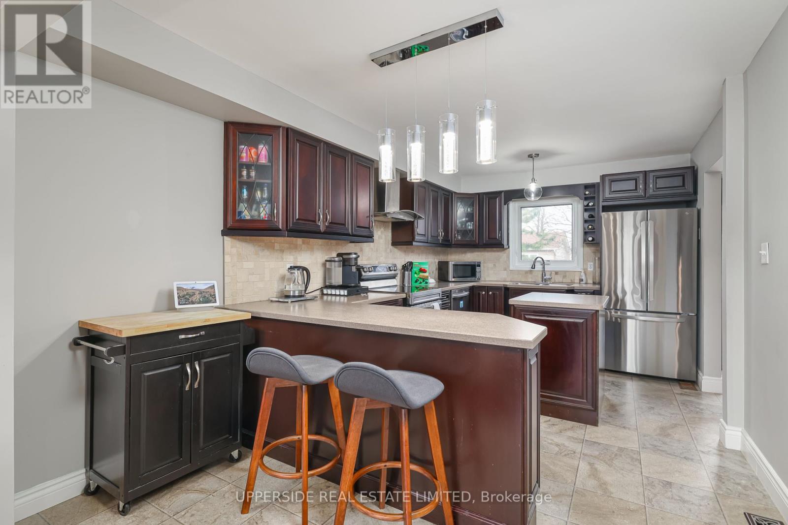 69 Janedale Crescent, Whitby, Ontario  L1N 6Z5 - Photo 7 - E12079073