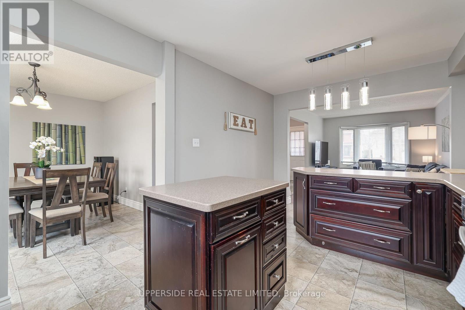 69 Janedale Crescent, Whitby, Ontario  L1N 6Z5 - Photo 9 - E12079073