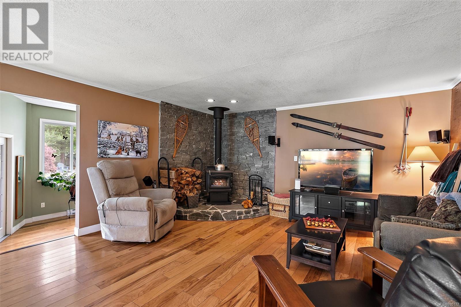 Property at 3025 Cobble Hill Rd image 1