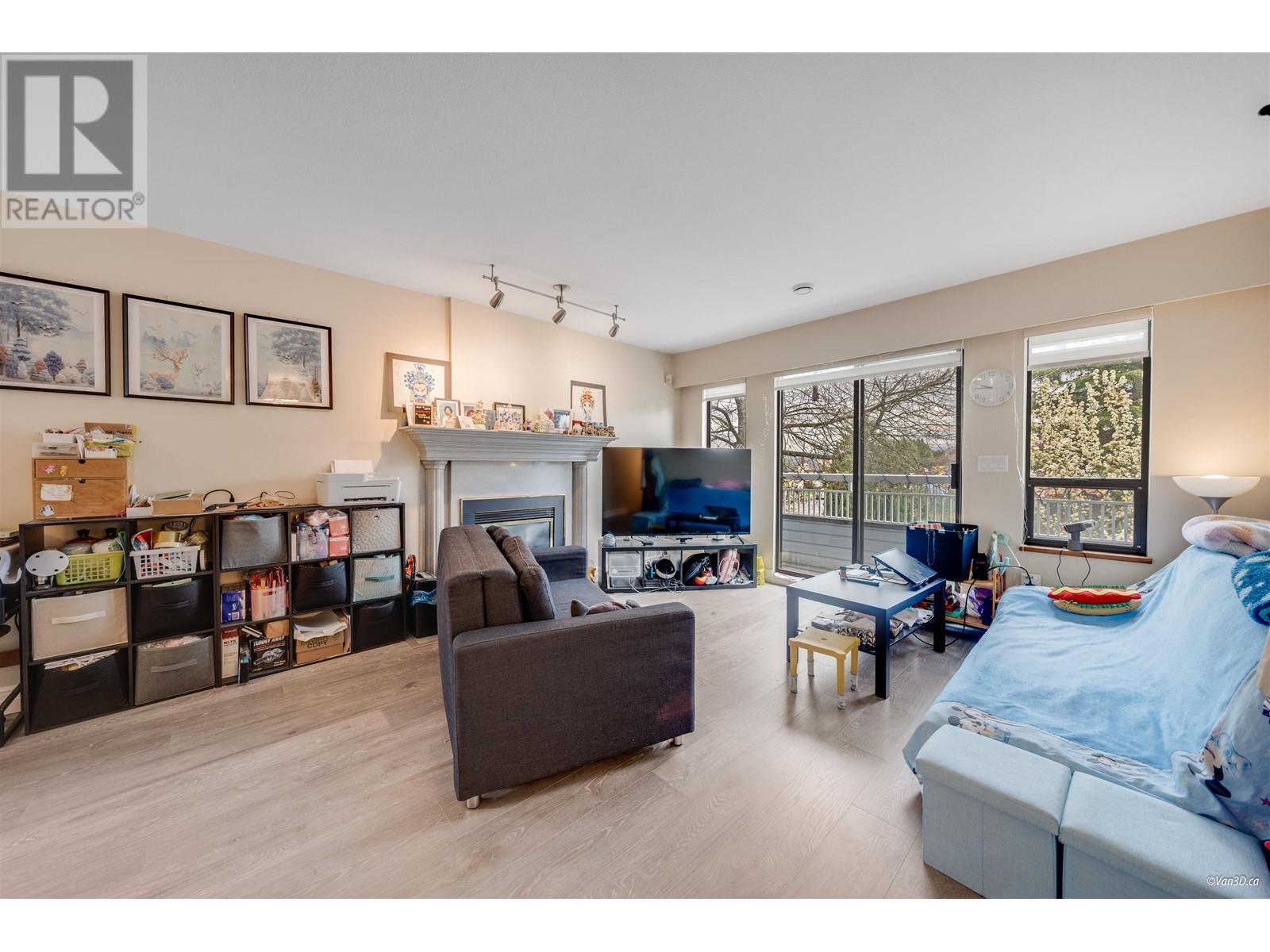 3308 Wellington Avenue, Vancouver, British Columbia  V5R 4Y2 - Photo 6 - R2987293