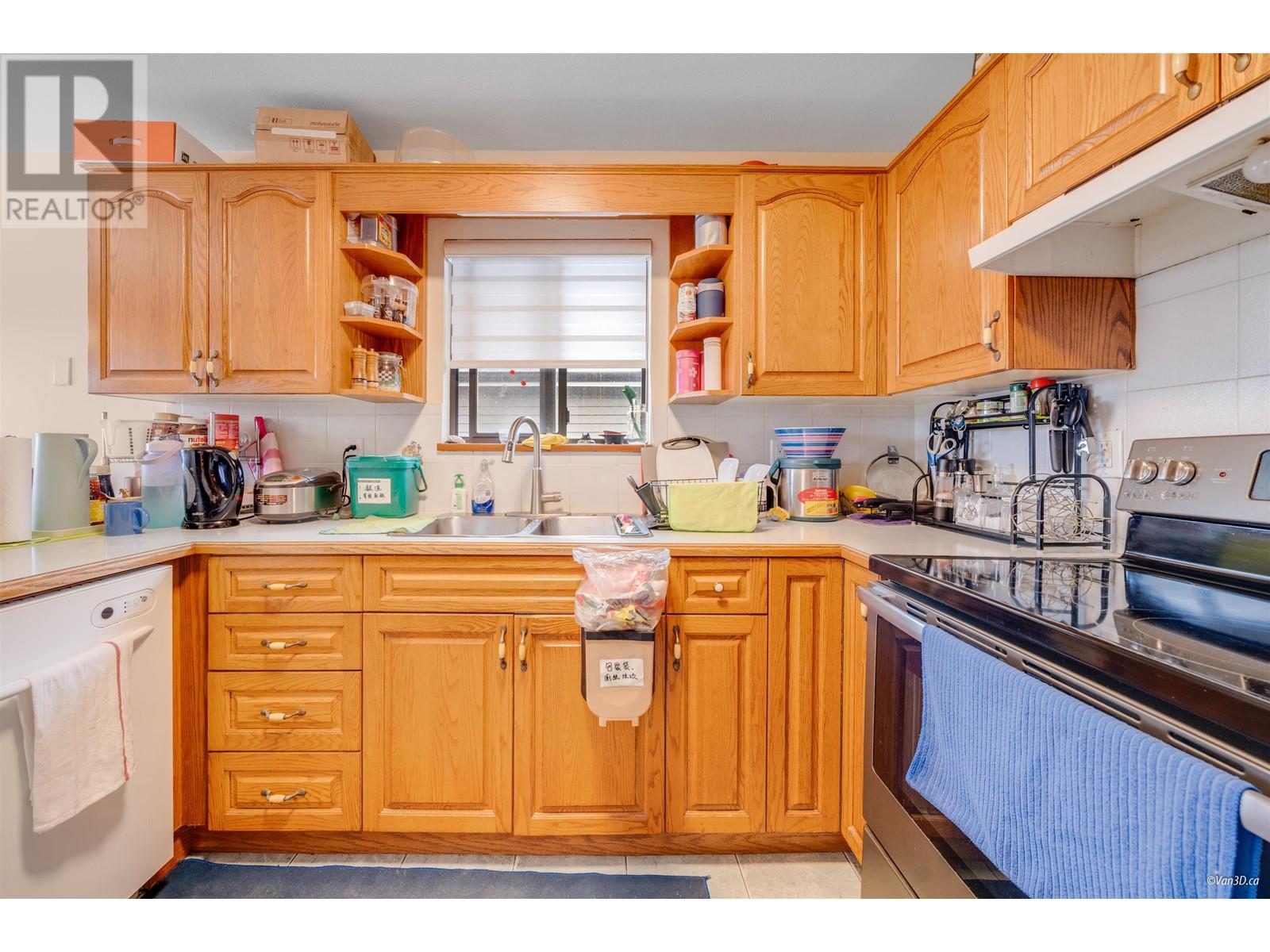 3308 Wellington Avenue, Vancouver, British Columbia  V5R 4Y2 - Photo 10 - R2987293