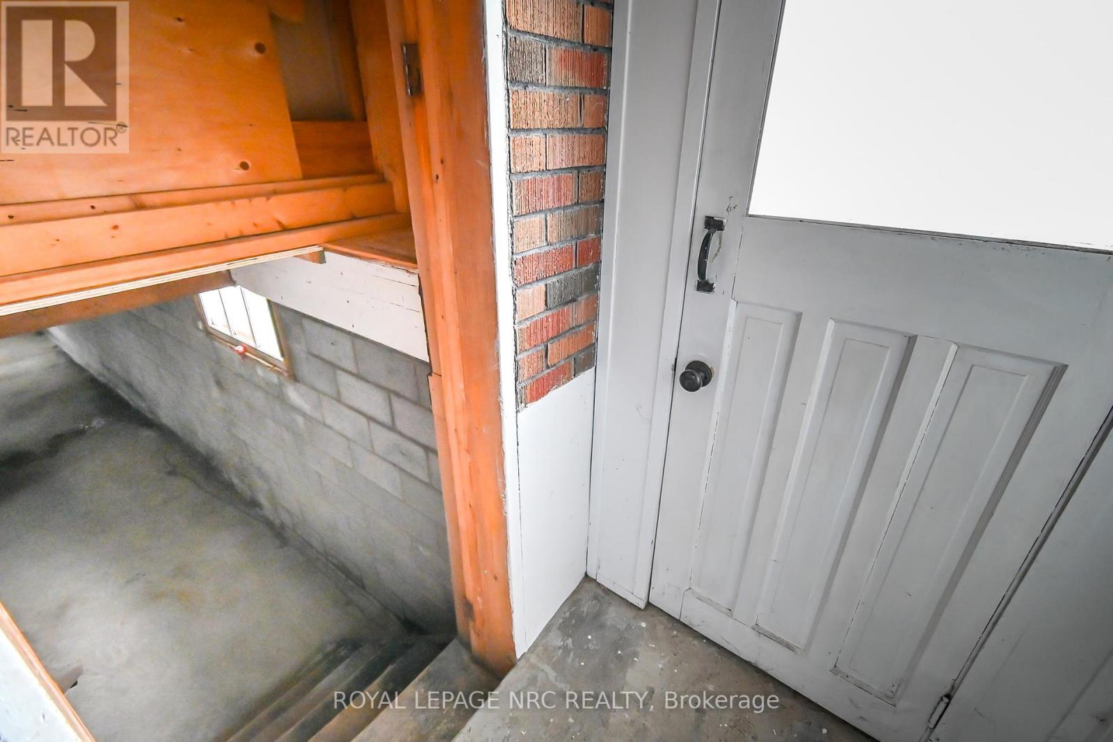 127 Borden Avenue, Port Colborne (Main Street), Ontario  L3K 3Z6 - Photo 19 - X12079103