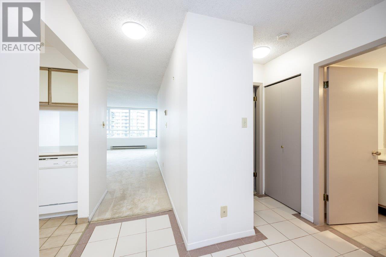 1204 6070 Mcmurray Avenue, Burnaby, British Columbia  V5H 4J3 - Photo 8 - R2988765