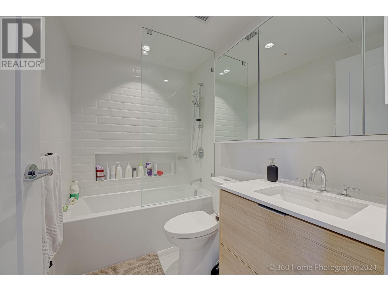 906 1045 Austin Avenue, Coquitlam, British Columbia  V3K 0G9 - Photo 11 - R2989135