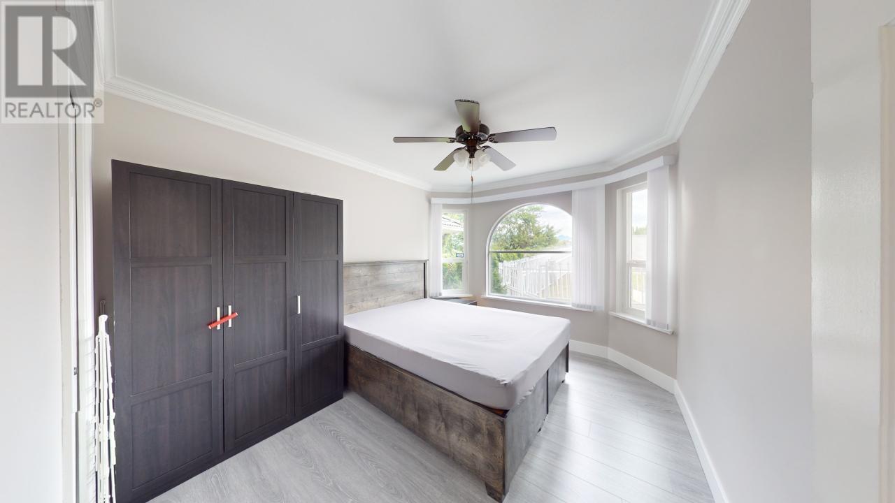 Listing Picture 16 of 39 : 7563 CARIBOO ROAD, Burnaby / 本拿比 - 魯藝地產 Yvonne Lu Group - MLS Medallion Club Member