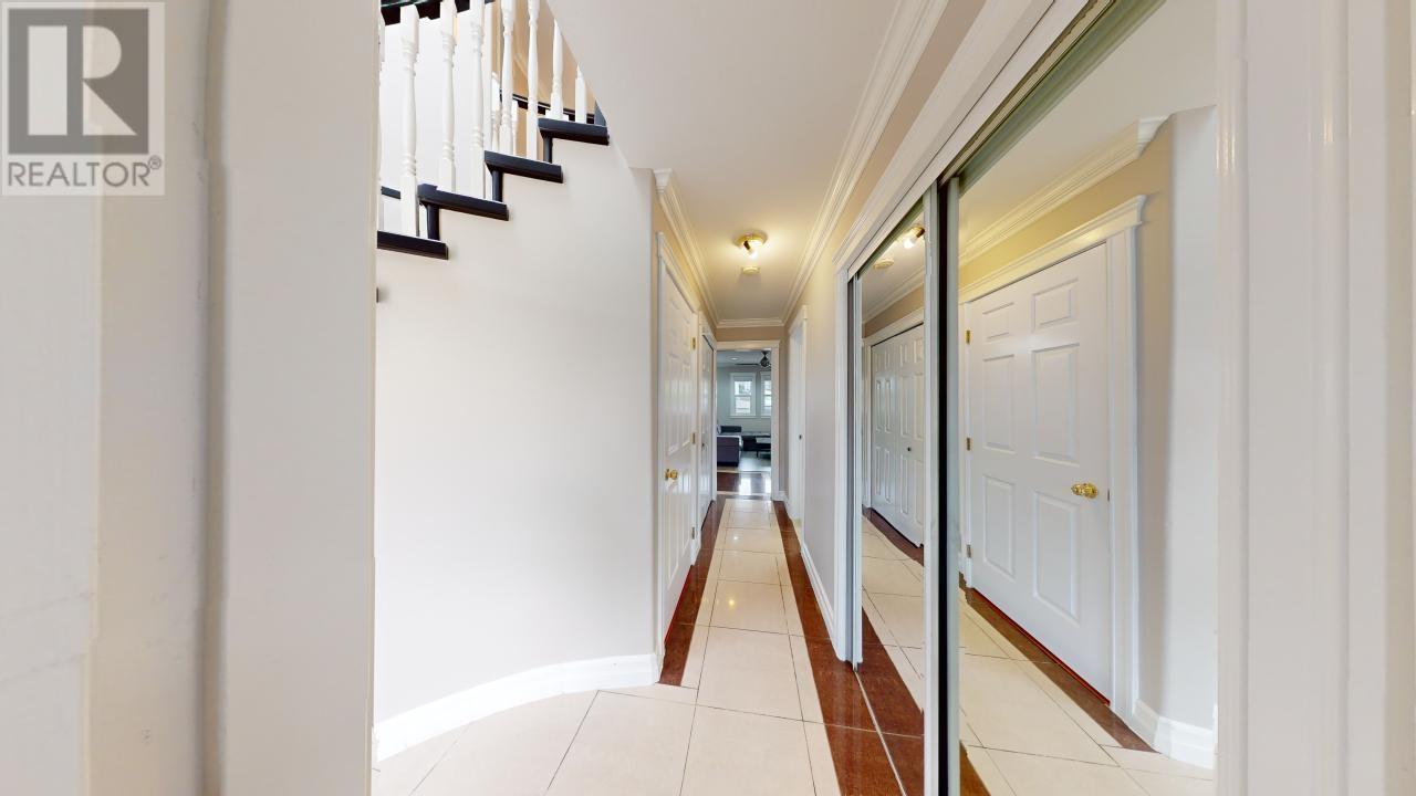 Listing Picture 17 of 39 : 7563 CARIBOO ROAD, Burnaby / 本拿比 - 魯藝地產 Yvonne Lu Group - MLS Medallion Club Member