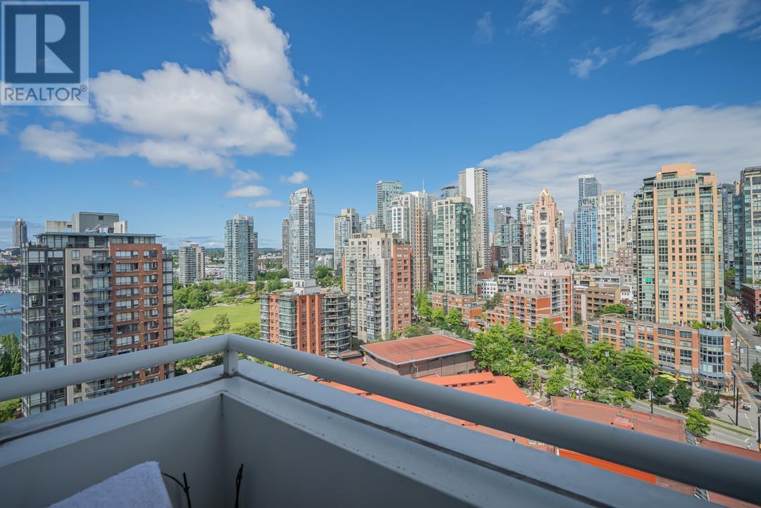 2001 1201 Marinaside Crescent, Vancouver, British Columbia  V6Z 2V2 - Photo 13 - R2989359
