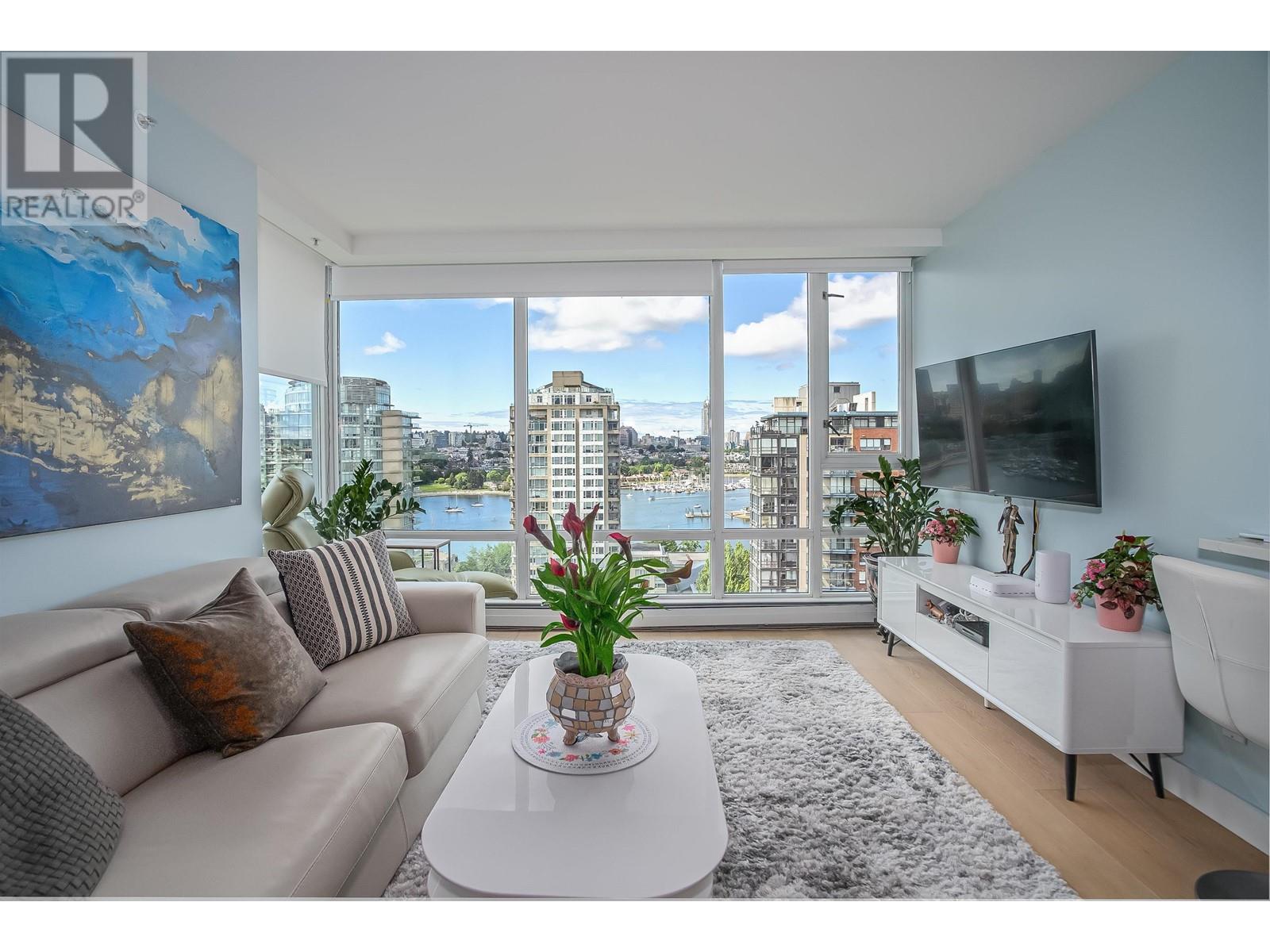 2001 1201 Marinaside Crescent, Vancouver, British Columbia  V6Z 2V2 - Photo 3 - R2989359