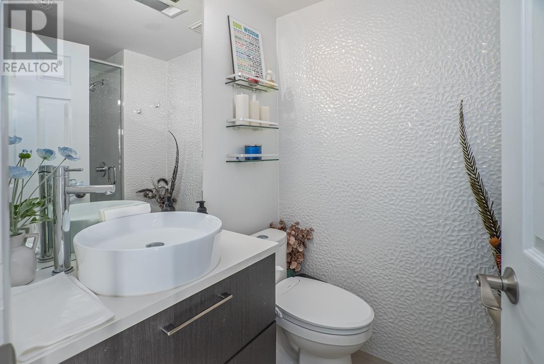 2001 1201 Marinaside Crescent, Vancouver, British Columbia  V6Z 2V2 - Photo 12 - R2989359
