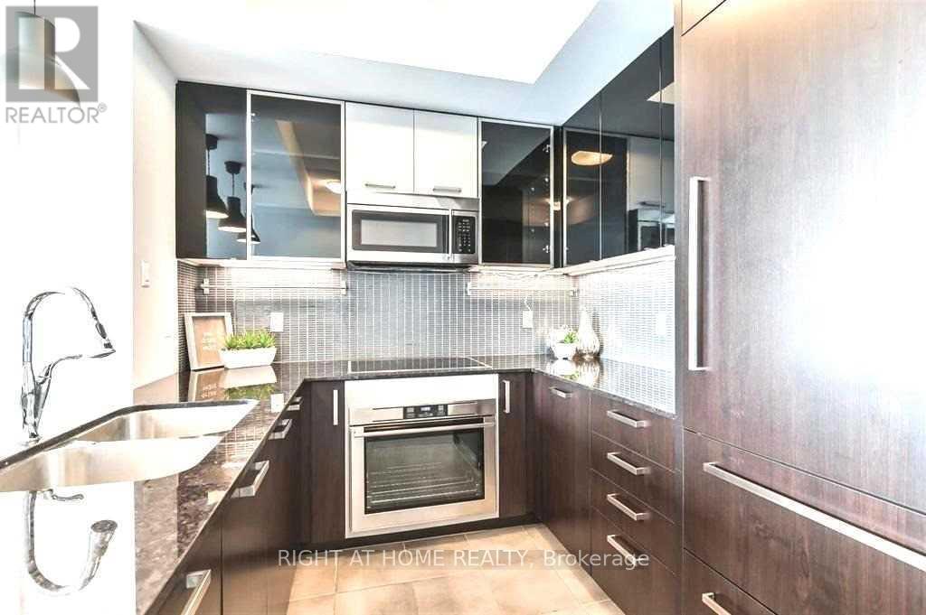2615 - 5162 Yonge Street, Toronto, Ontario  M2N 0E9 - Photo 8 - C12079117