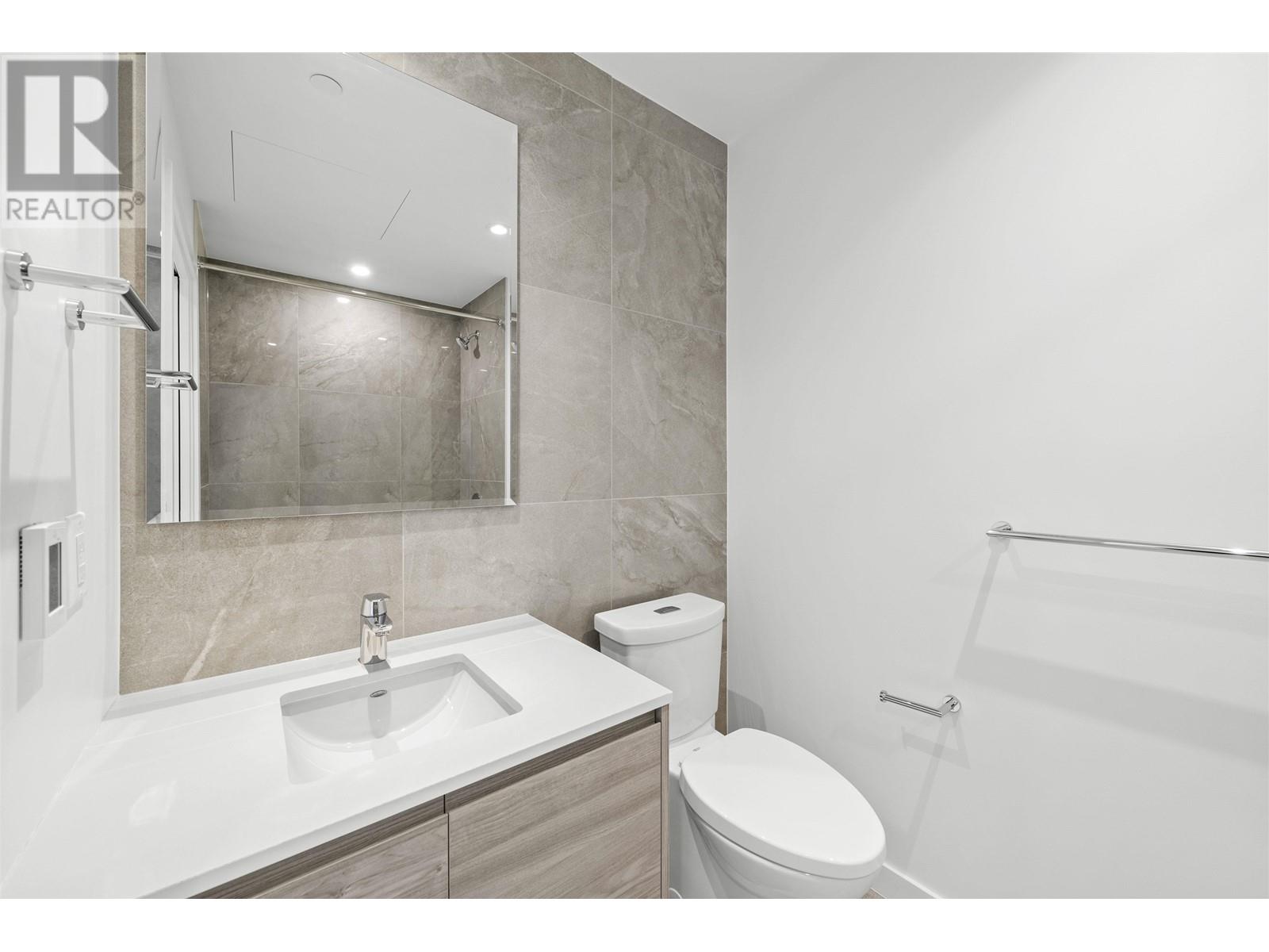 #1006 660 Quayside Drive, New Westminster, British Columbia  V3M 0P2 - Photo 13 - R2989645