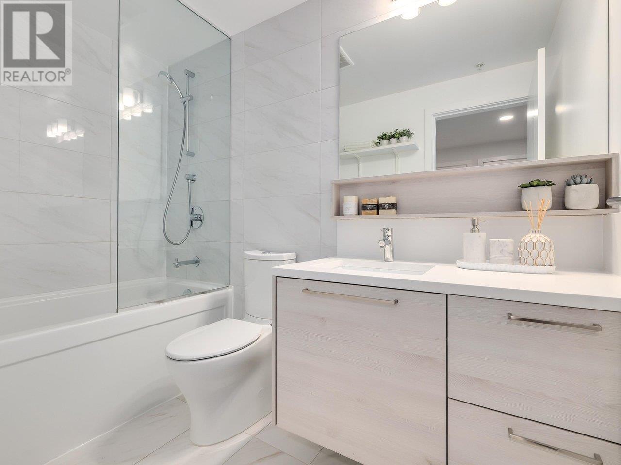 Listing Picture 13 of 29 : 3101 4458 BERESFORD STREET, Burnaby / 本拿比 - 魯藝地產 Yvonne Lu Group - MLS Medallion Club Member