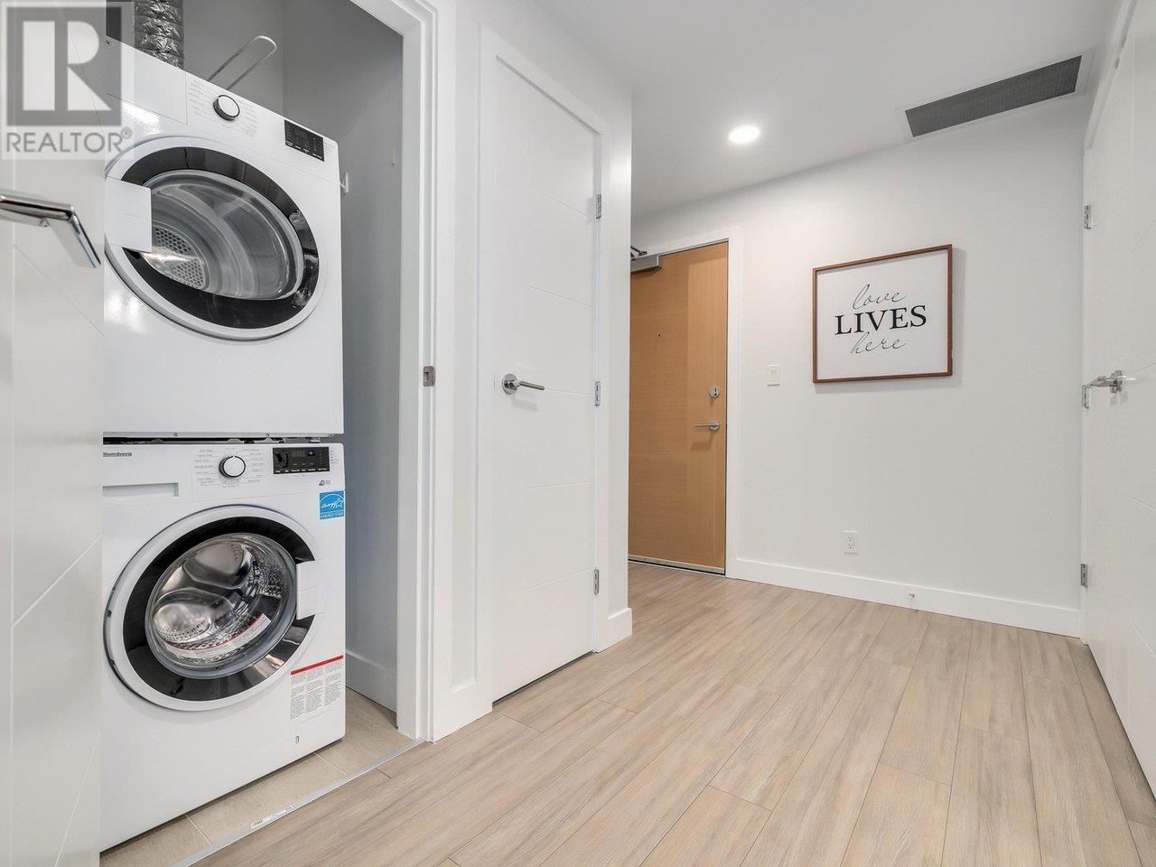 Listing Picture 14 of 29 : 3101 4458 BERESFORD STREET, Burnaby / 本拿比 - 魯藝地產 Yvonne Lu Group - MLS Medallion Club Member