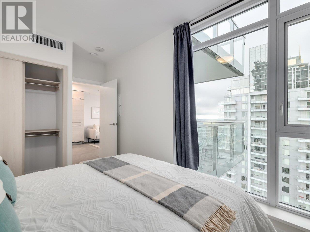 Listing Picture 11 of 29 : 3101 4458 BERESFORD STREET, Burnaby / 本拿比 - 魯藝地產 Yvonne Lu Group - MLS Medallion Club Member