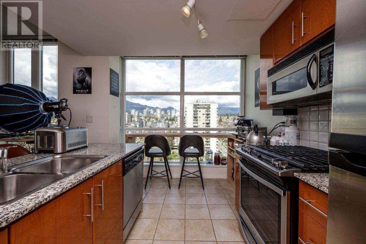 2107 188 E Esplanade Street, North Vancouver, British Columbia  V7L 4Y1 - Photo 4 - R2986760