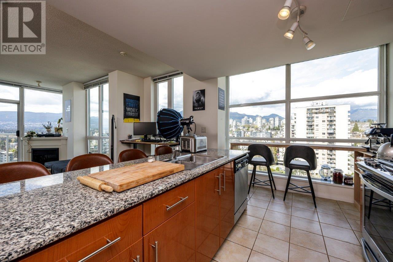 2107 188 E Esplanade Street, North Vancouver, British Columbia  V7L 4Y1 - Photo 3 - R2986760