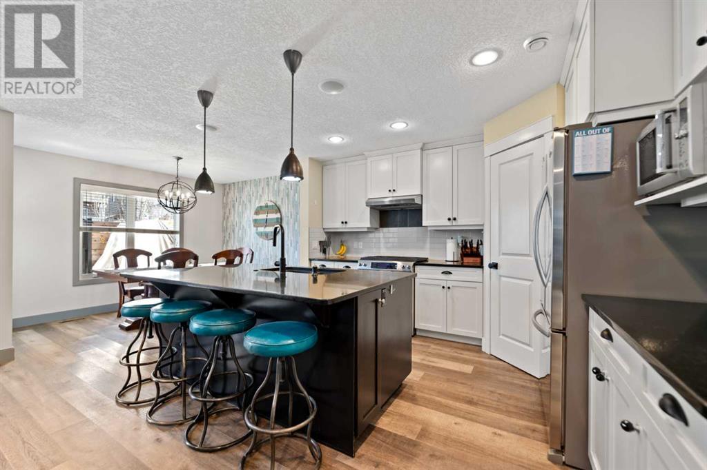 19 Autumn Close Se, Calgary, Alberta  T3M 0K1 - Photo 6 - A2204152