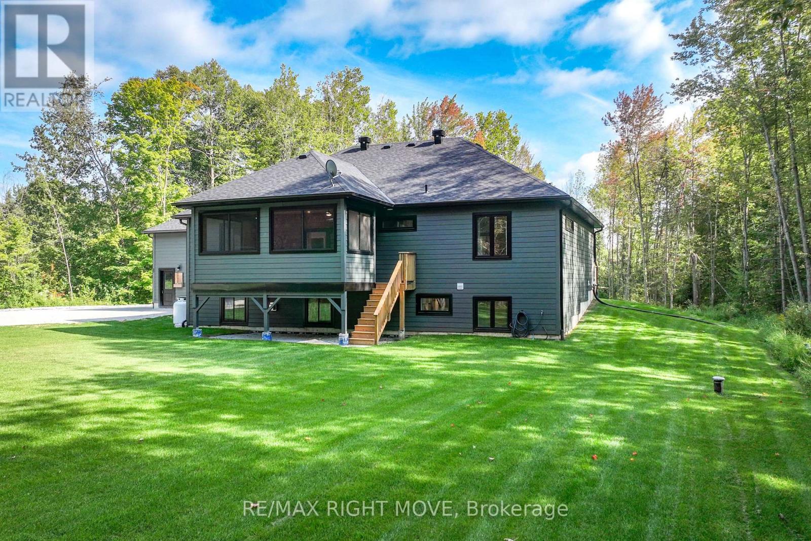 2272 Monck Road, Ramara, Ontario  L3V 0P6 - Photo 5 - S12079184