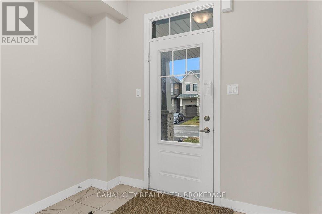 Property at 52 KEELSON STREET image 3