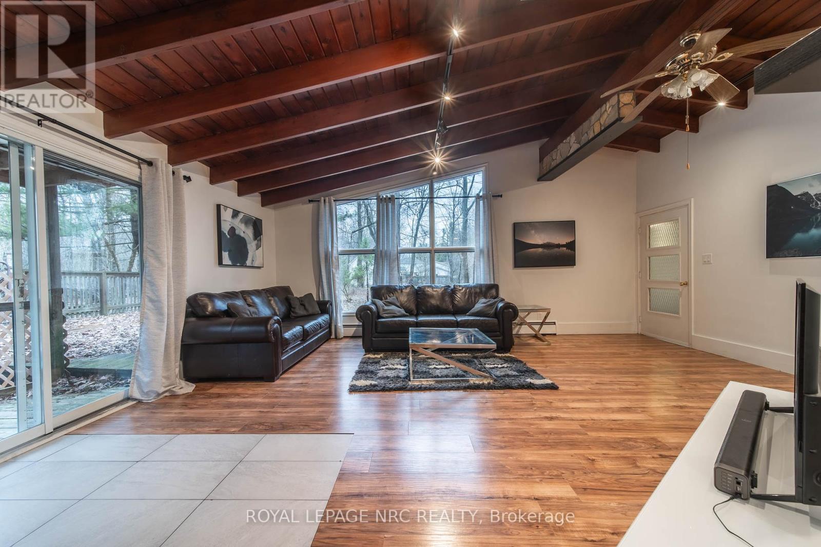 Property at 163 MAPLE LEAF AVENUE N image 5