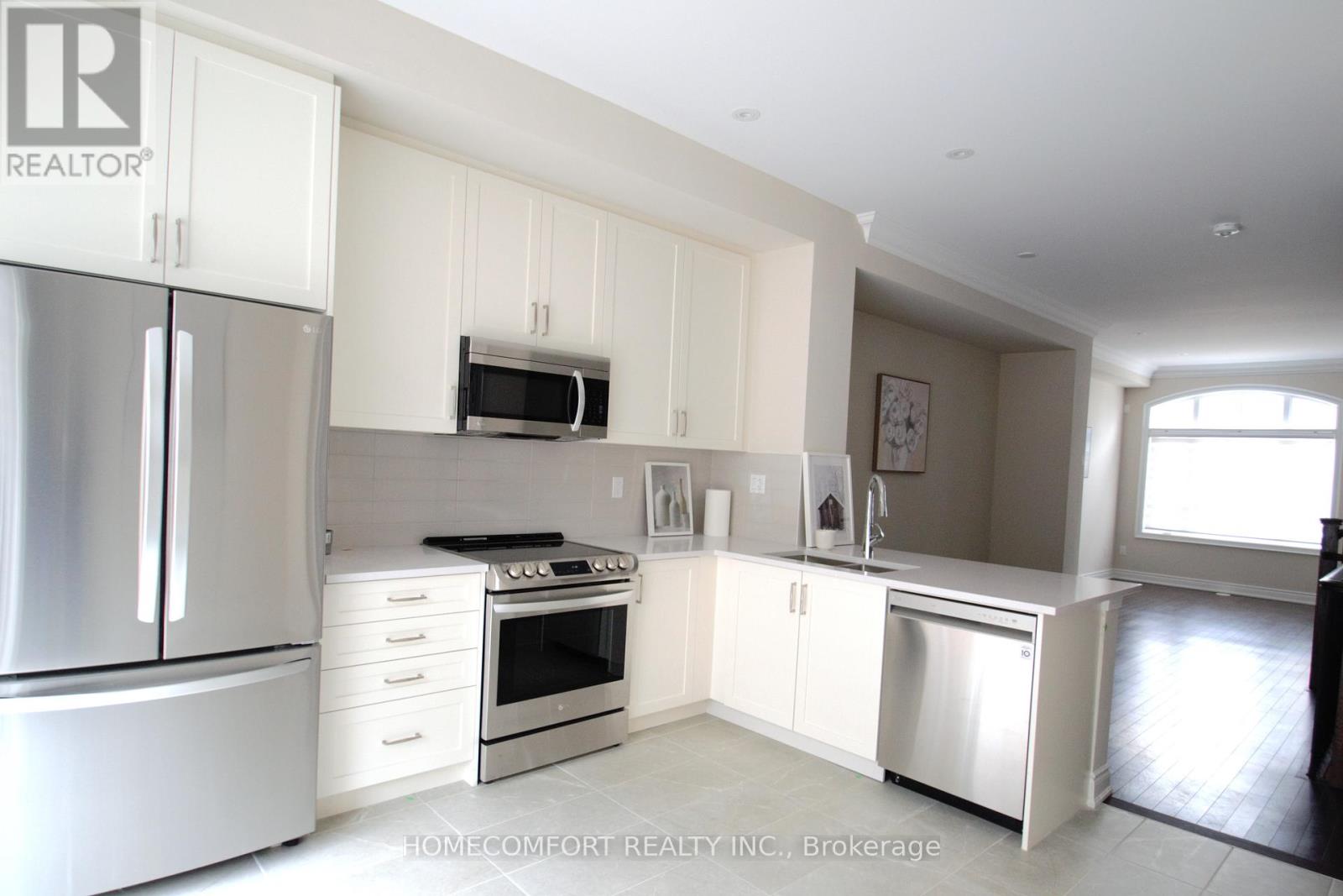 18 - 10 Lunar Crescent, Mississauga (Streetsville), Ontario  L5M 2R5 - Photo 15 - W12079205