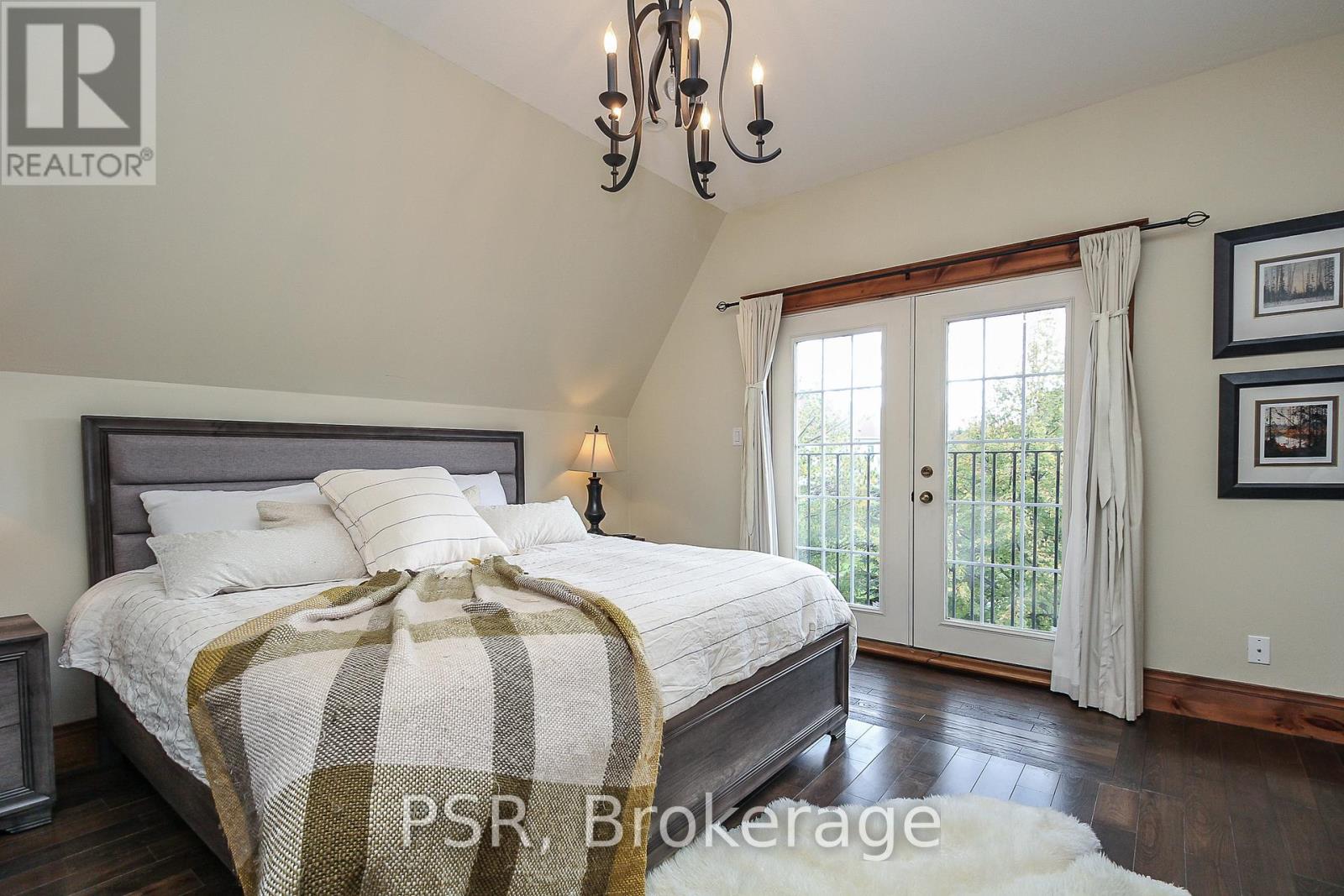 145 Snowbridge Way, Blue Mountains, Ontario  L9Y 0V1 - Photo 21 - X12079233