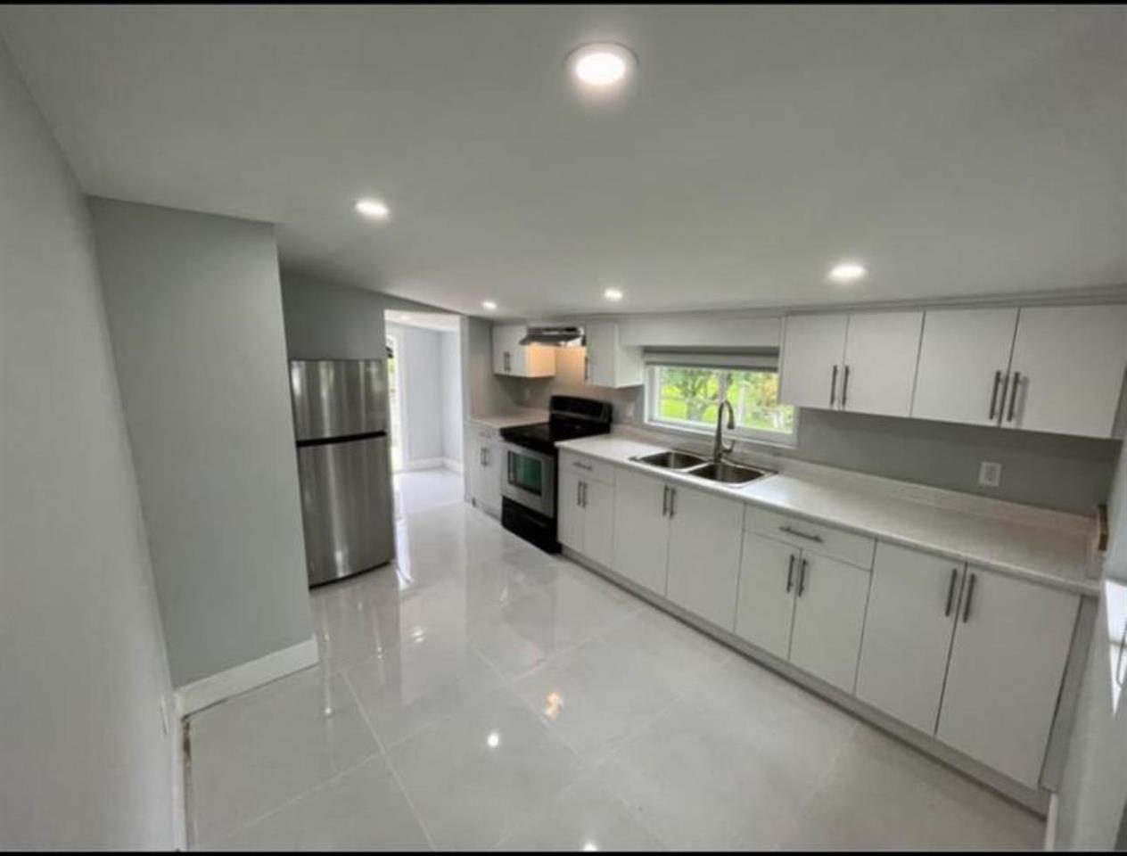 Property at 9518 ROBSON STREET image 5