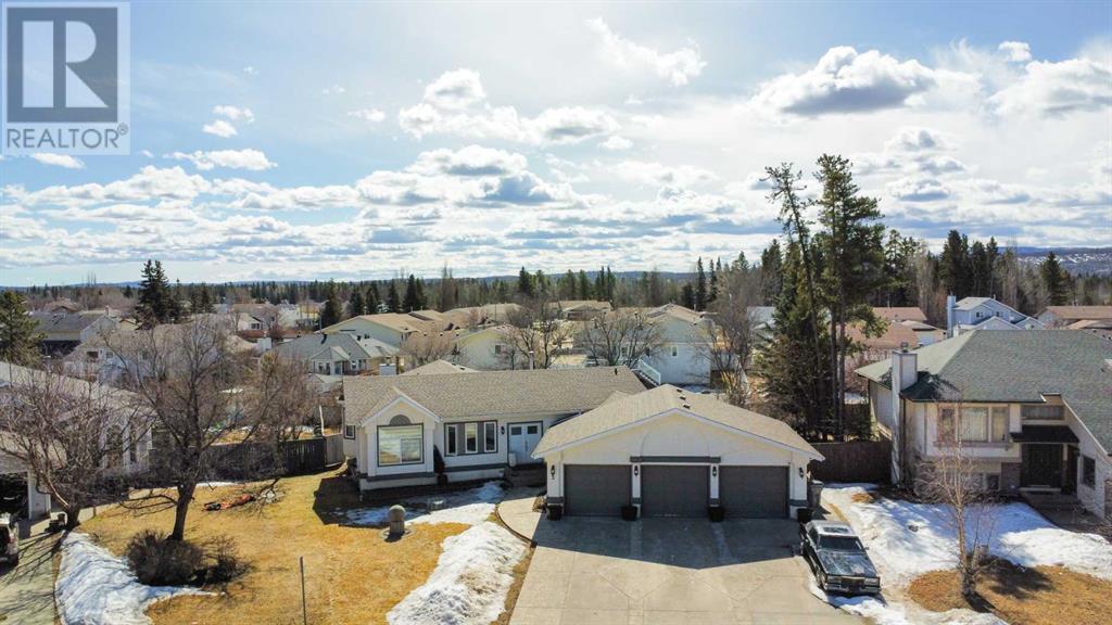 Property at 5 Blueberry Crescent image 2