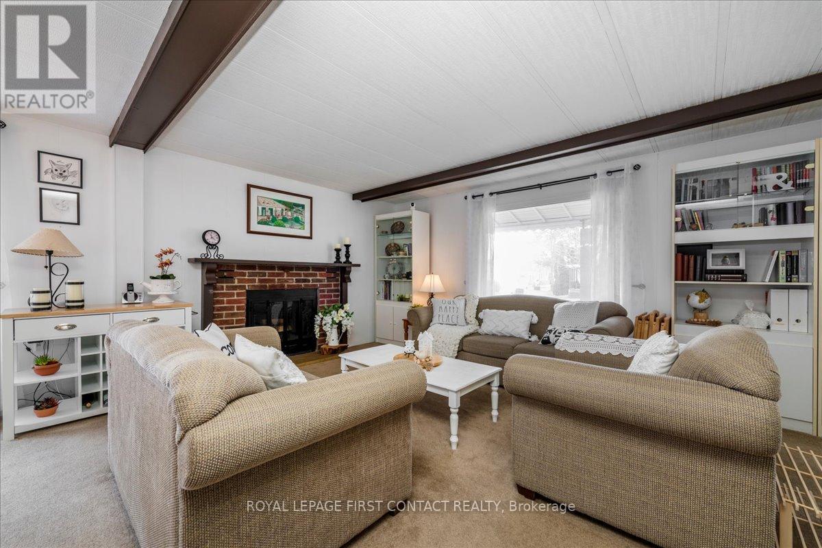 Property at 8 BONAVISTA ARM image 5