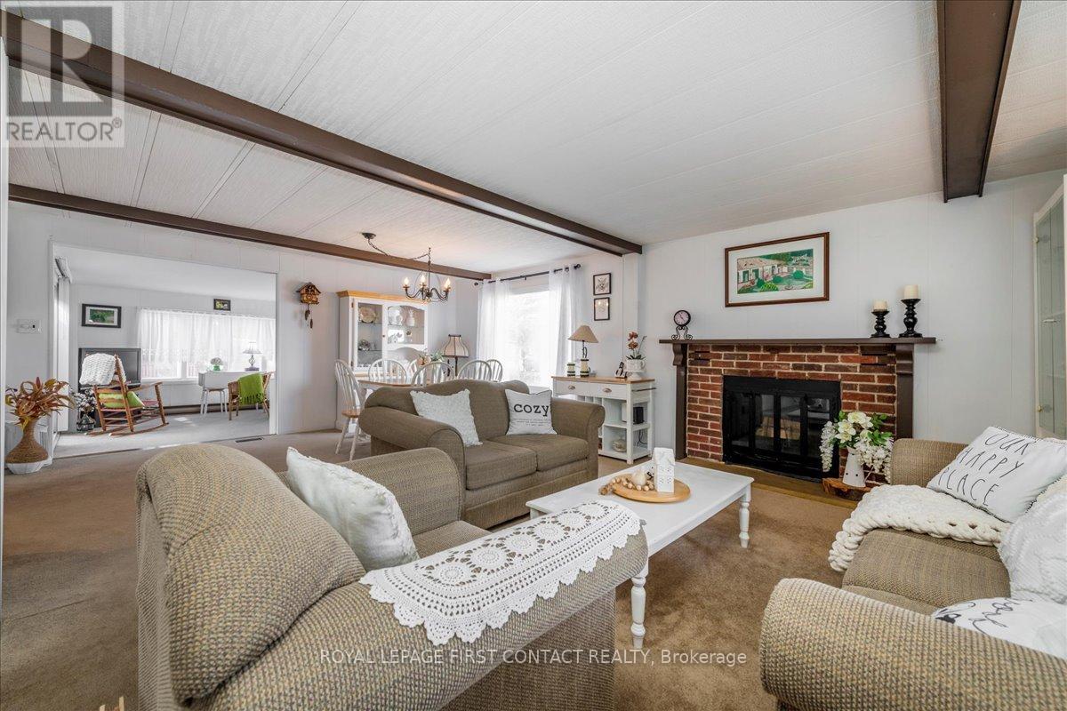 8 Bonavista Arm, Innisfil, Ontario  L9S 1P5 - Photo 7 - N12079228