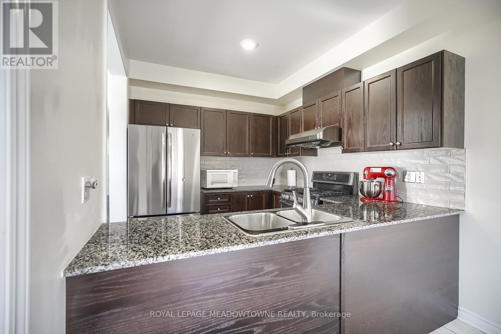 9 Moore's Court, Markham, Ontario  L6B 0V6 - Photo 15 - N12079232