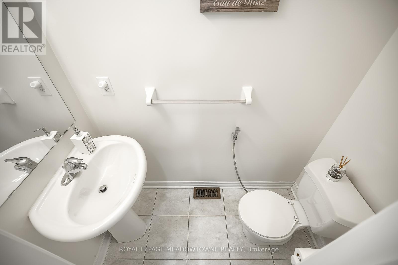 9 Moore's Court, Markham, Ontario  L6B 0V6 - Photo 19 - N12079232