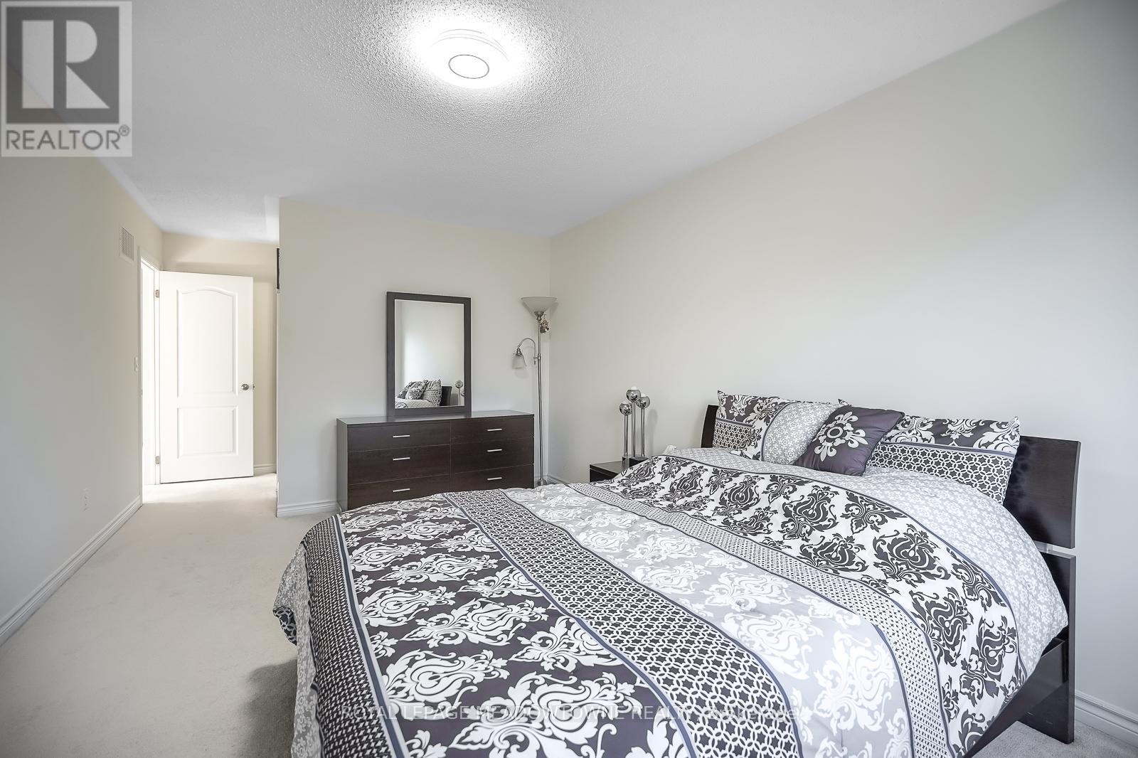 9 Moore's Court, Markham, Ontario  L6B 0V6 - Photo 22 - N12079232