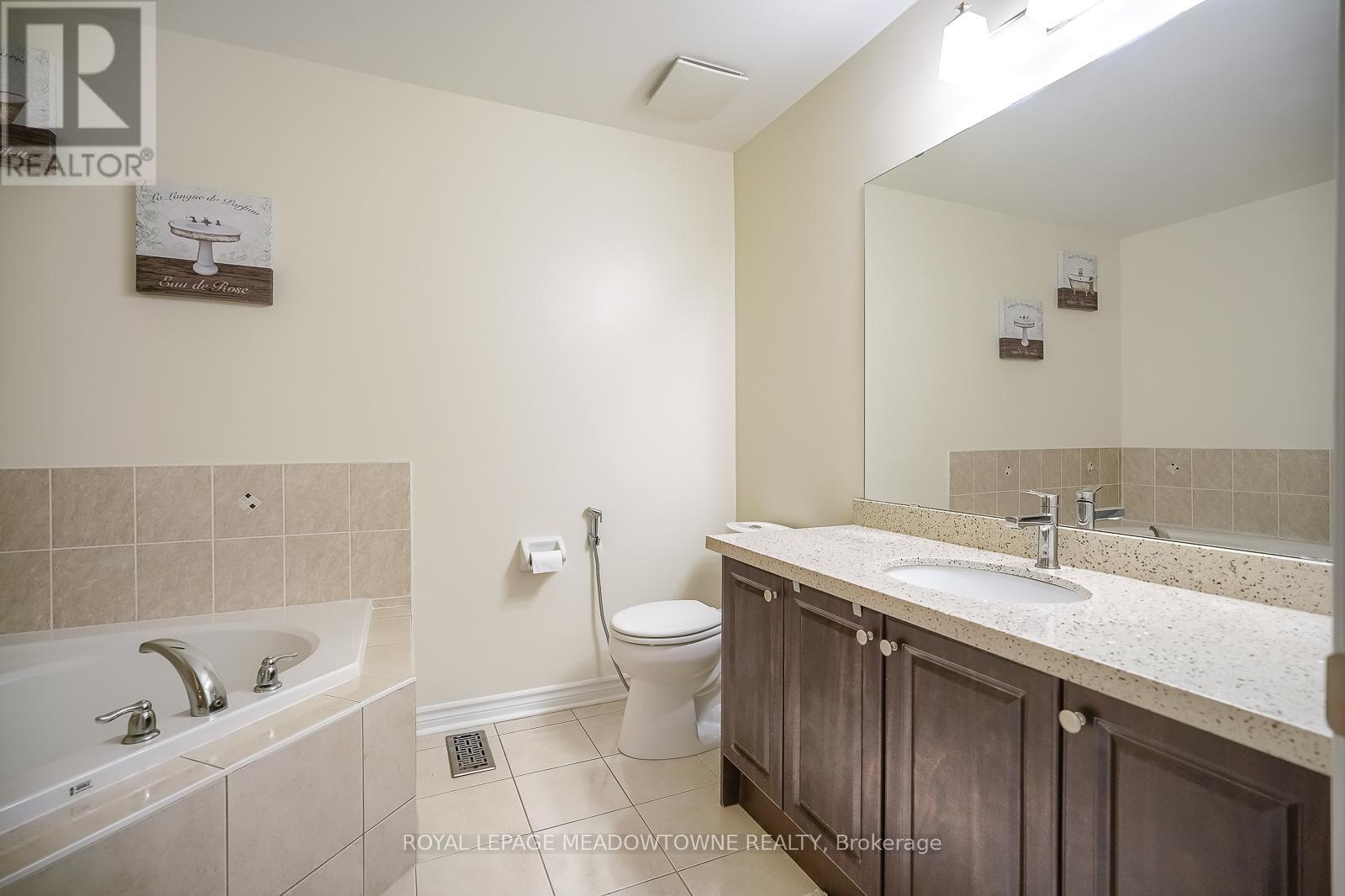 9 Moore's Court, Markham, Ontario  L6B 0V6 - Photo 23 - N12079232