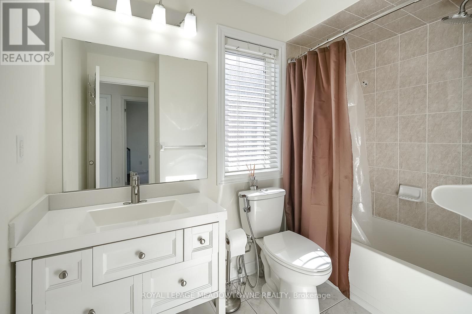 9 Moore's Court, Markham, Ontario  L6B 0V6 - Photo 32 - N12079232
