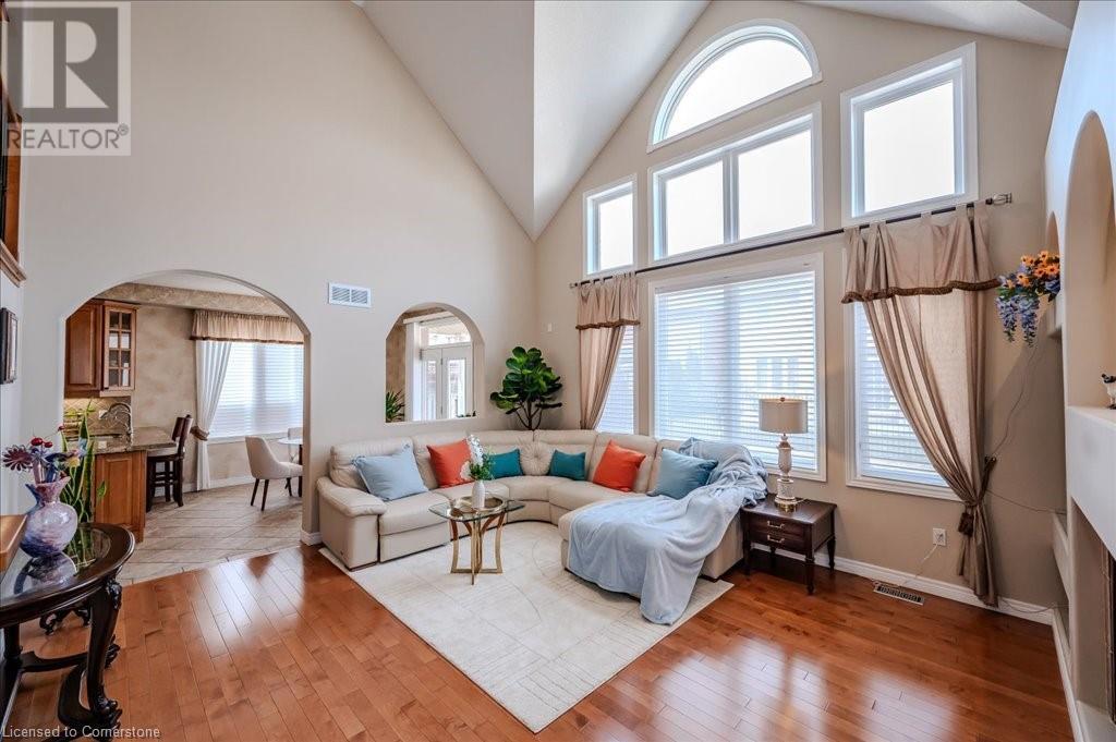 Property at 58 KESTREL Street image 1