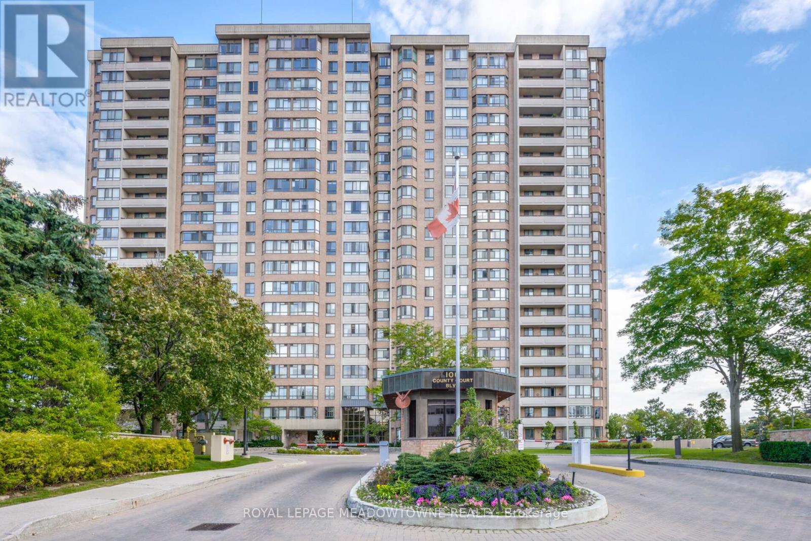 Property at 106 - 100 COUNTY COURT BOULEVARD image 1