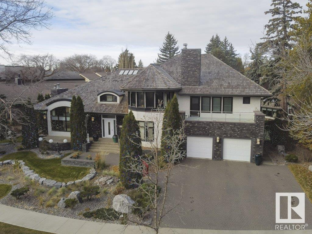 Property at 11 WELLINGTON CR NW image 1