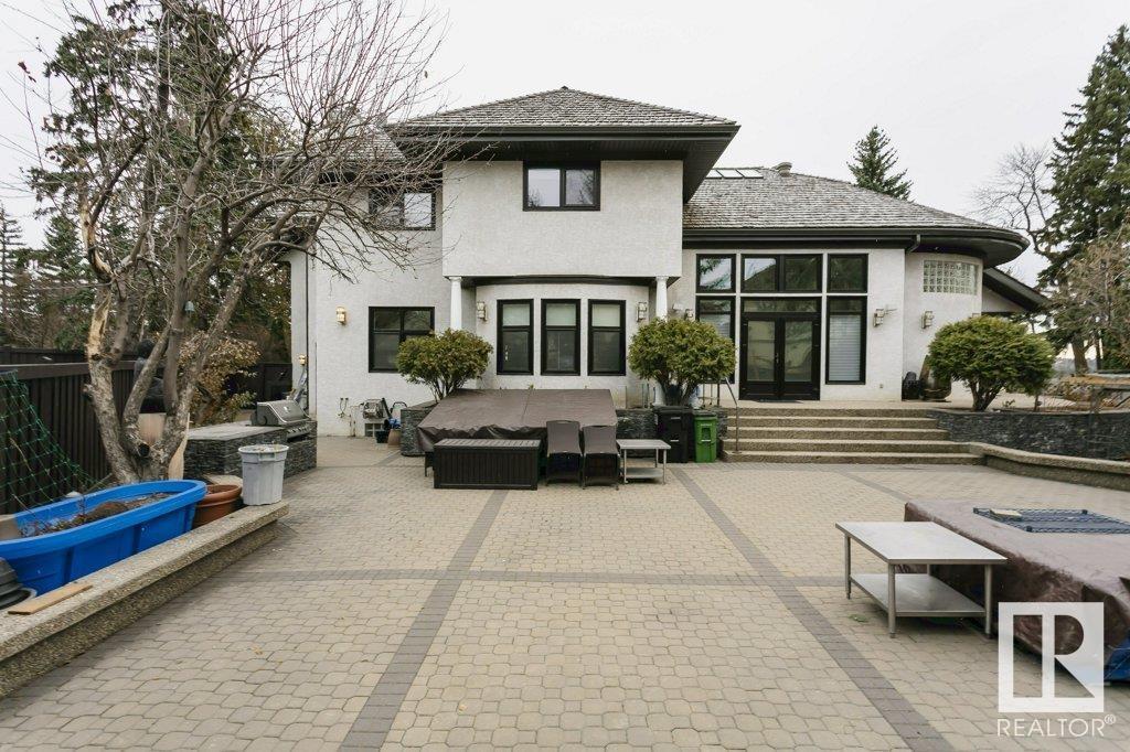 Property at 11 WELLINGTON CR NW image 4