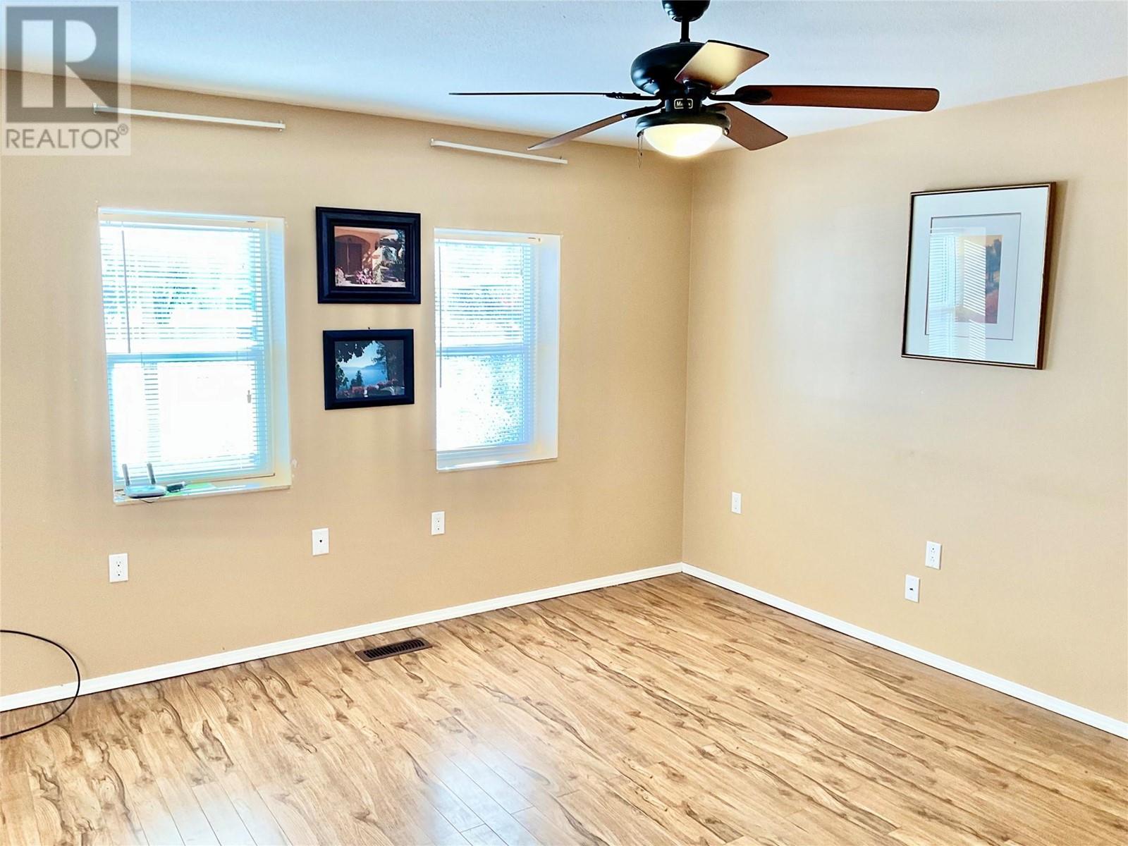 547 Eighth Avenue, Midway, British Columbia  V0H 1M0 - Photo 13 - 10333131