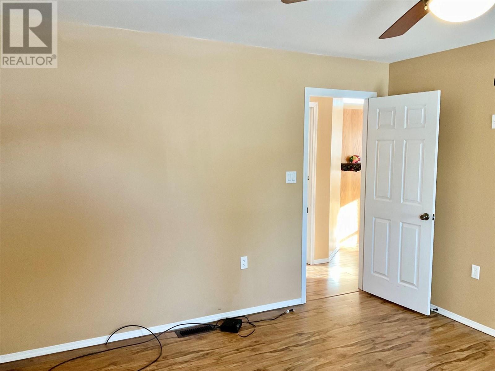 547 Eighth Avenue, Midway, British Columbia  V0H 1M0 - Photo 19 - 10333131