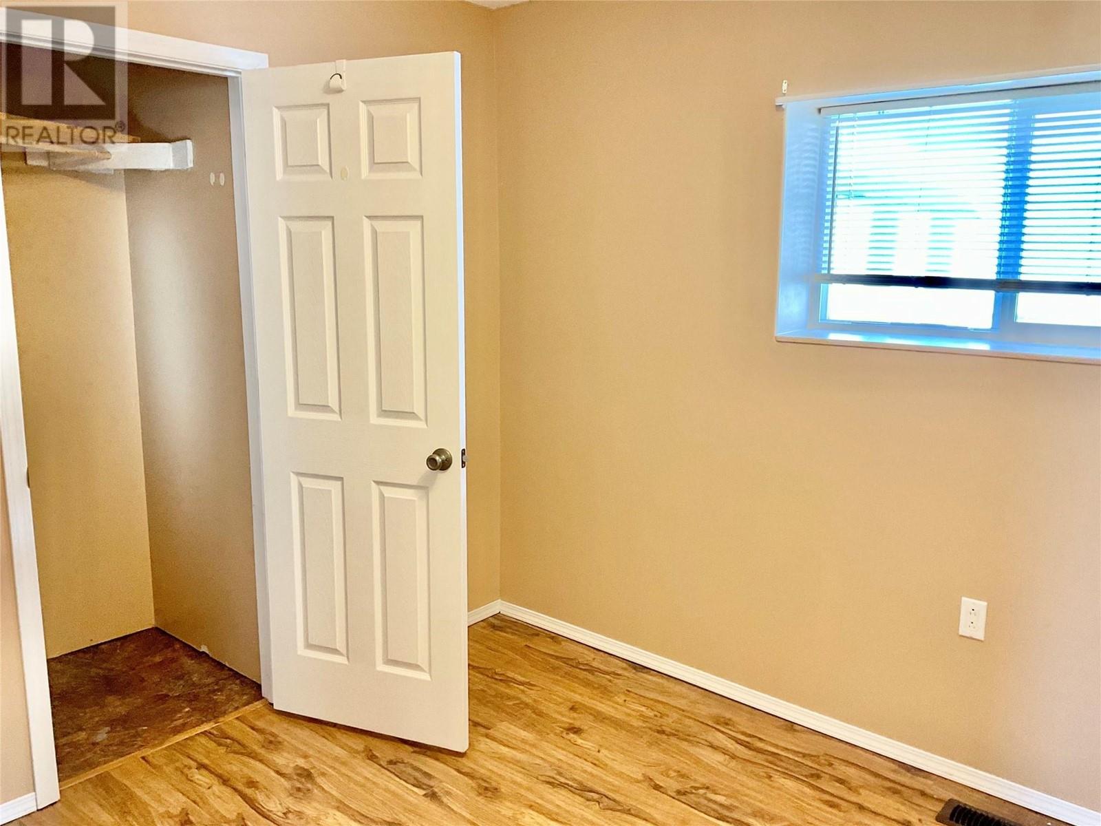 547 Eighth Avenue, Midway, British Columbia  V0H 1M0 - Photo 24 - 10333131