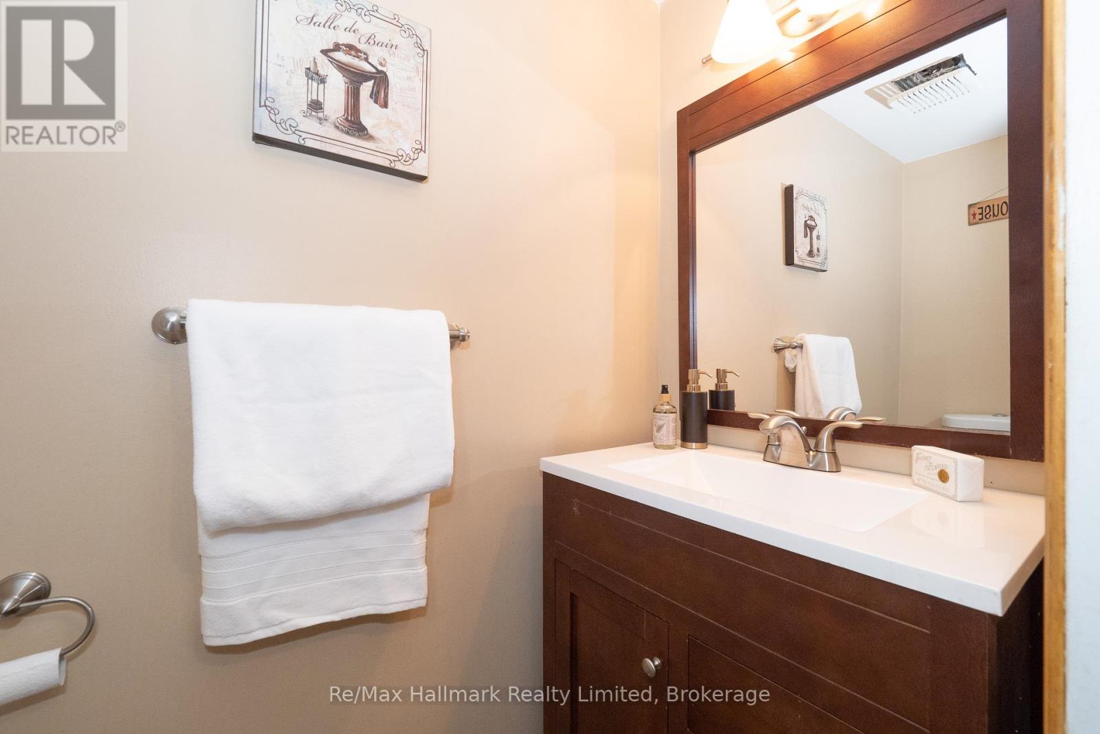 20 Liza Crescent, Bracebridge, Ontario  P1L 1G4 - Photo 18 - X12078869