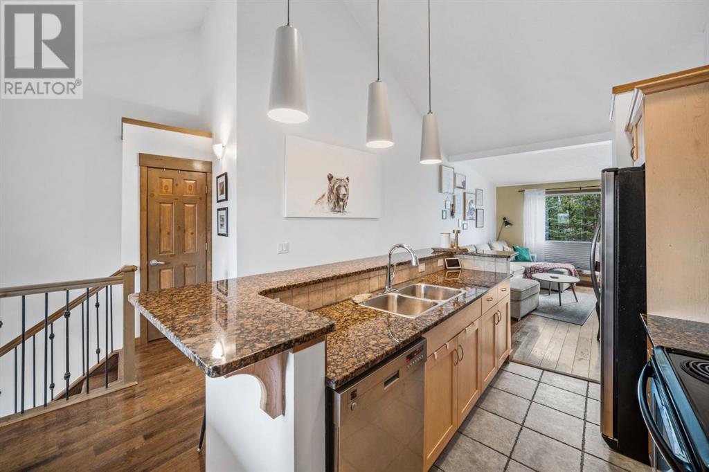 522, 80 Dyrgas Gate, Canmore, Alberta  T1W 0M8 - Photo 3 - A2210301